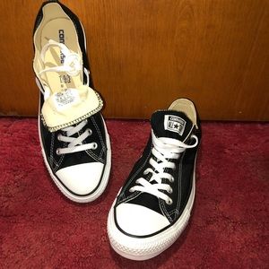 Converse Black & White